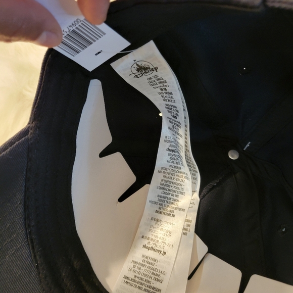 Disneyland Resort Black Cap Unisex - Picture 6 of 7